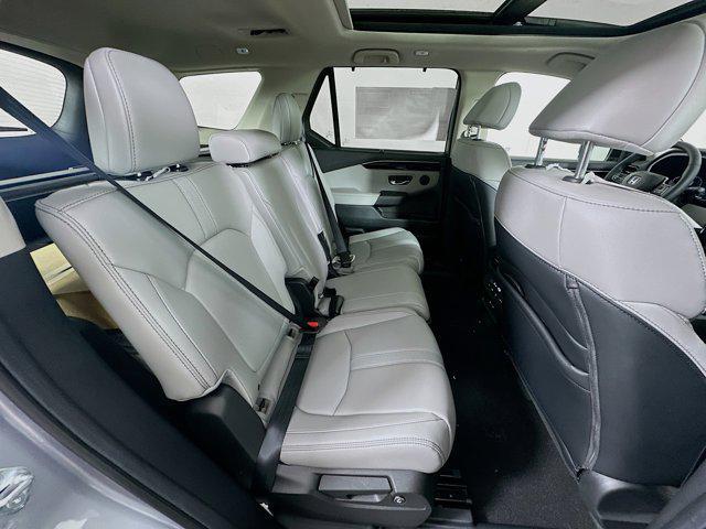 new 2025 Honda Pilot car, priced at $49,180