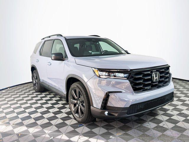 new 2025 Honda Pilot car, priced at $43,150