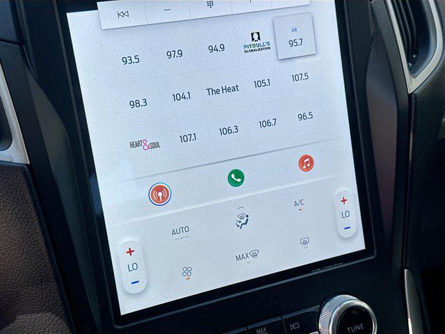 used 2022 Ford Edge car, priced at $16,922