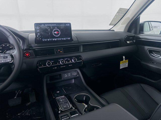new 2025 Honda Pilot car, priced at $44,405