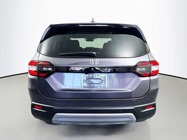 new 2025 Honda Pilot car, priced at $42,450