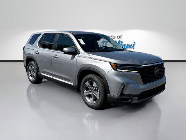 new 2025 Honda Pilot car, priced at $42,400