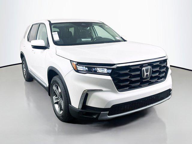 new 2025 Honda Pilot car, priced at $44,405