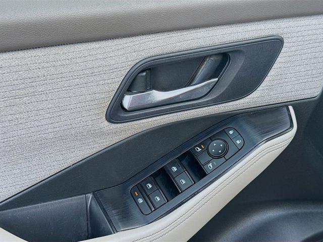 used 2023 Nissan Rogue car, priced at $13,900