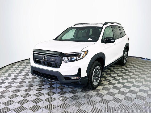 new 2024 Honda Passport car, priced at $46,243