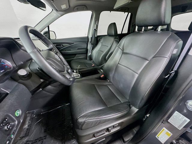 used 2022 Honda Pilot car, priced at $28,826