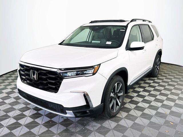 new 2025 Honda Pilot car, priced at $51,235