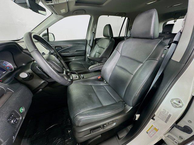 used 2022 Honda Pilot car, priced at $26,919