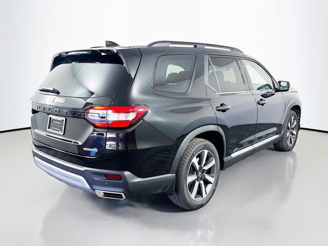 new 2025 Honda Pilot car, priced at $48,680