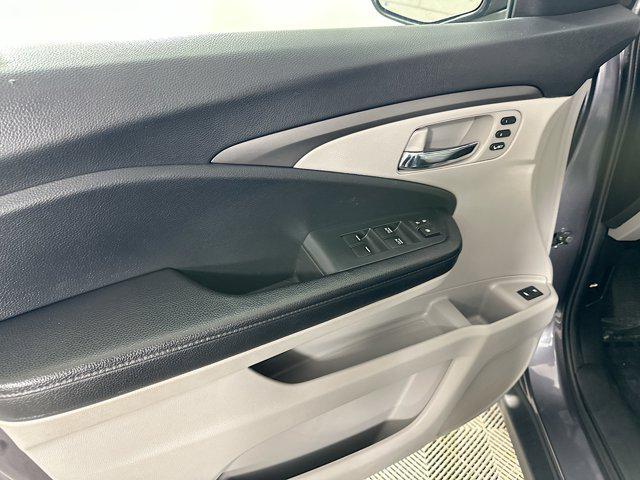 used 2022 Honda Pilot car, priced at $29,098