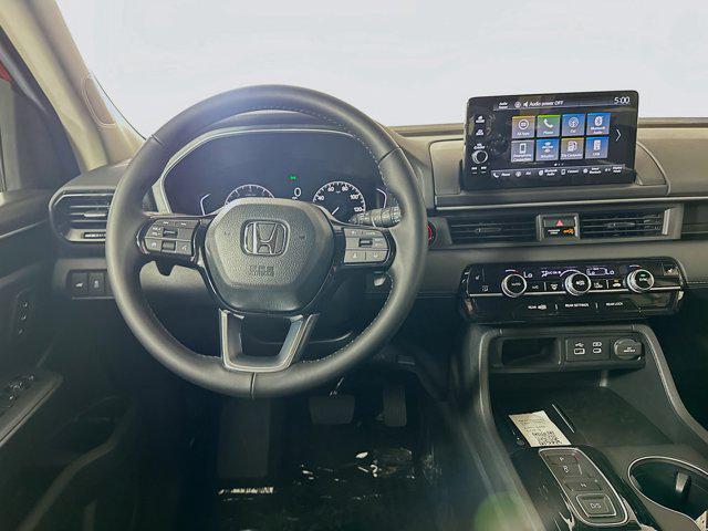 new 2025 Honda Pilot car, priced at $45,135