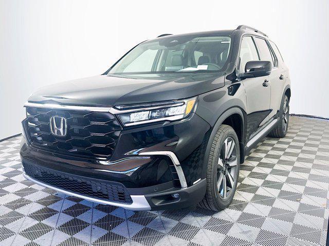 new 2025 Honda Pilot car, priced at $51,985