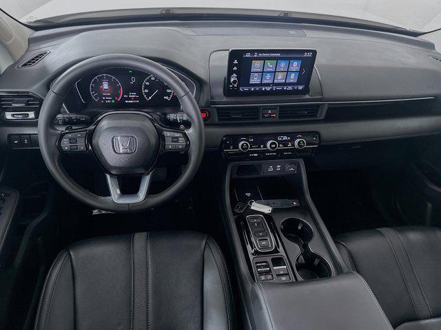 used 2023 Honda Pilot car, priced at $35,499