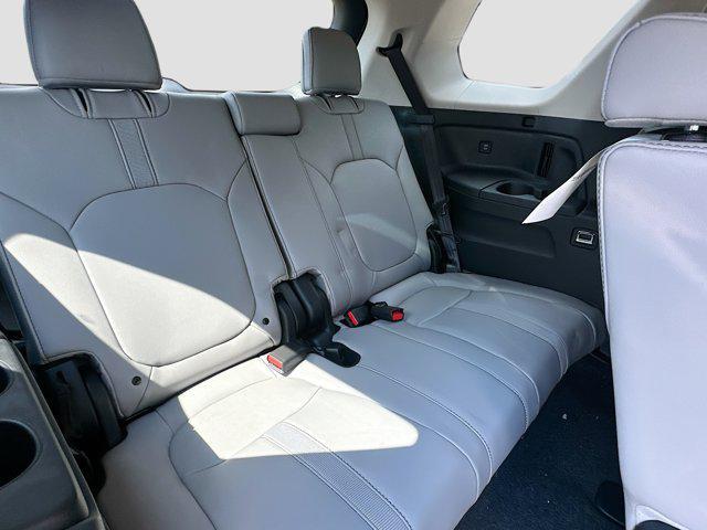 new 2025 Honda Pilot car, priced at $43,025