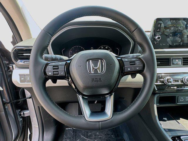 new 2025 Honda Pilot car, priced at $43,025