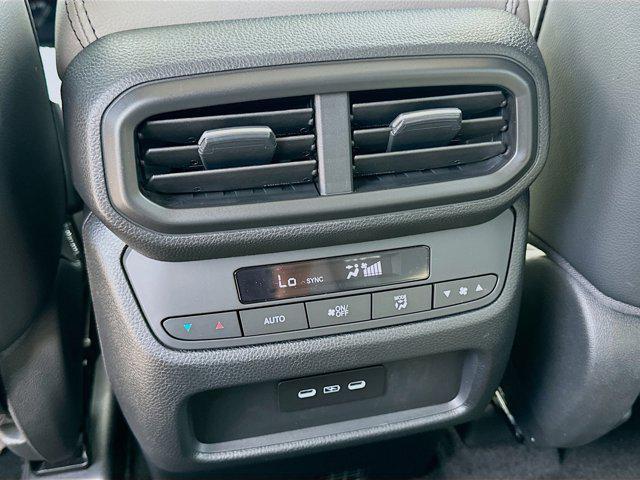 new 2025 Honda Pilot car, priced at $43,025