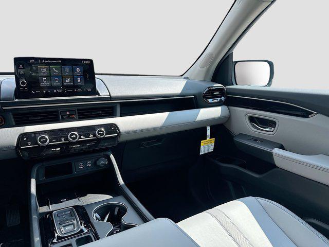 new 2025 Honda Pilot car, priced at $43,025