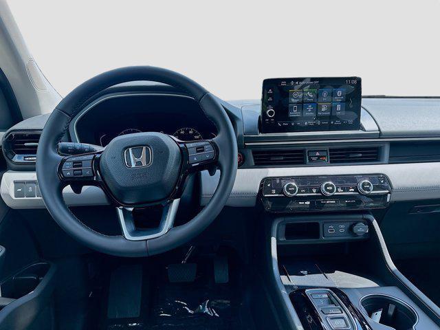 new 2025 Honda Pilot car, priced at $43,025