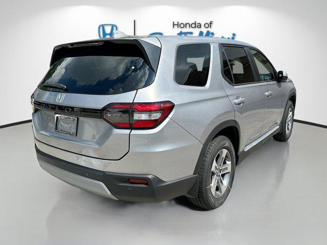new 2025 Honda Pilot car, priced at $43,025