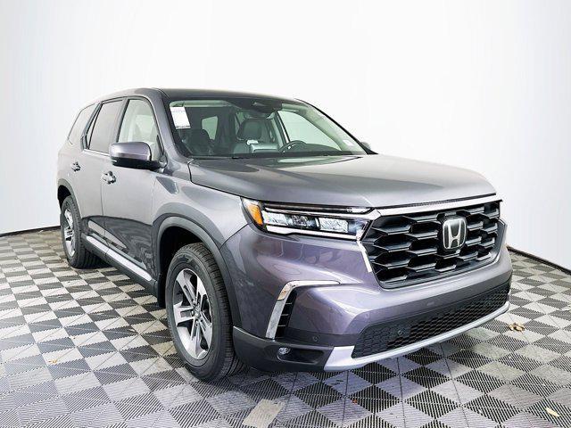 new 2025 Honda CR-V car, priced at $32,195