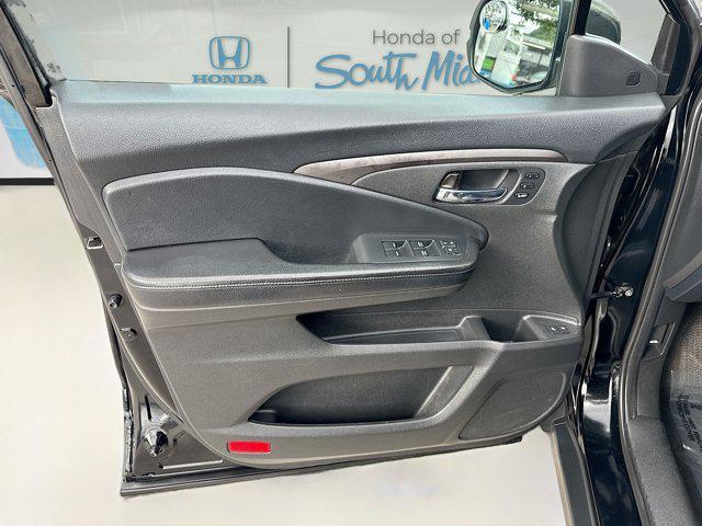 used 2020 Honda Pilot car, priced at $18,114