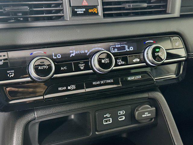 new 2025 Honda Pilot car, priced at $47,950