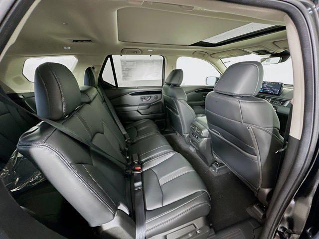 new 2025 Honda Pilot car, priced at $47,950