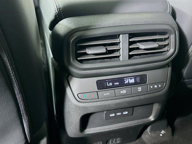 new 2025 Honda Pilot car, priced at $47,950