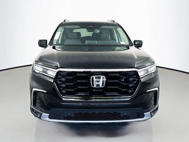 new 2025 Honda Pilot car, priced at $47,950