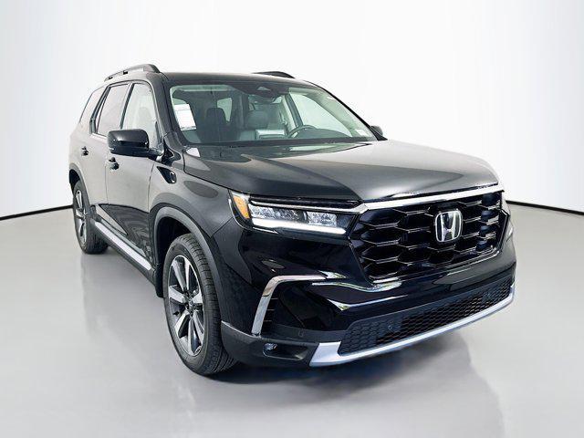 new 2025 Honda Pilot car, priced at $47,950