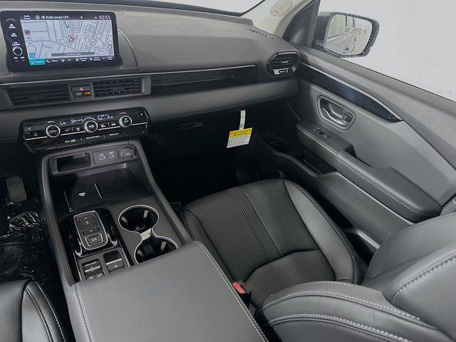 new 2025 Honda Pilot car, priced at $50,505