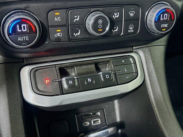 used 2023 GMC Acadia car, priced at $31,422