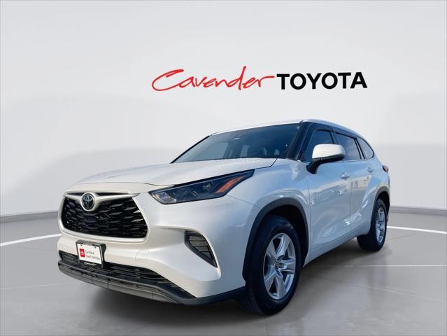 used 2022 Toyota Highlander car, priced at $27,995