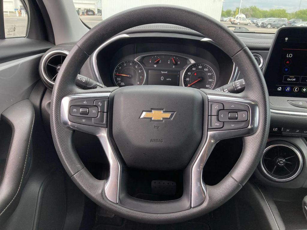 used 2025 Chevrolet Blazer car, priced at $25,894