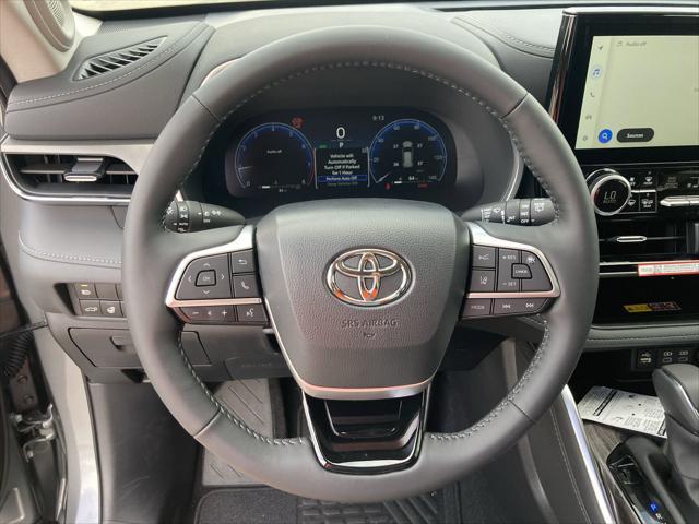 new 2025 Toyota Highlander car, priced at $51,891