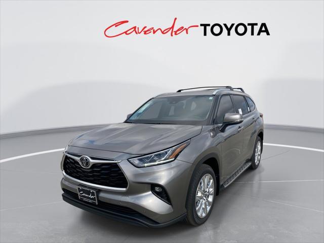 new 2025 Toyota Highlander car, priced at $51,891