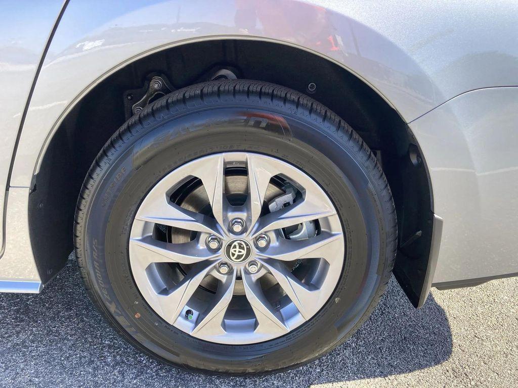 used 2025 Toyota Sienna car, priced at $45,991