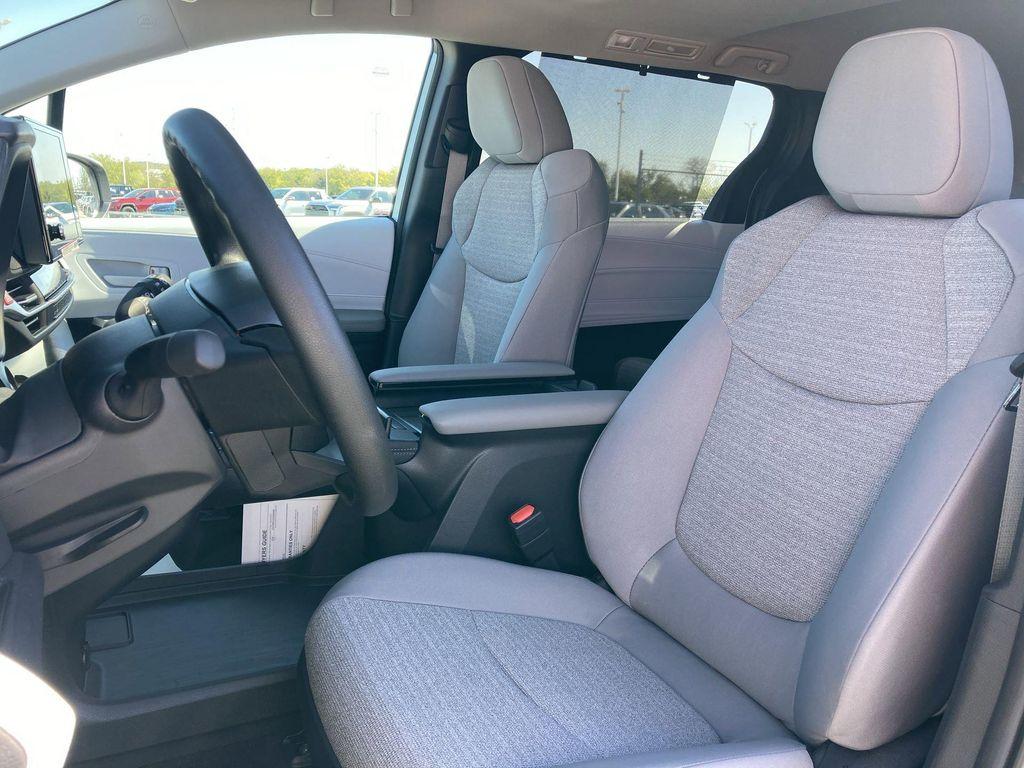used 2025 Toyota Sienna car, priced at $45,991