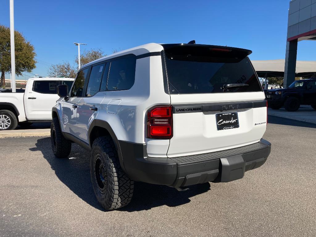 new 2024 Toyota Land Cruiser car