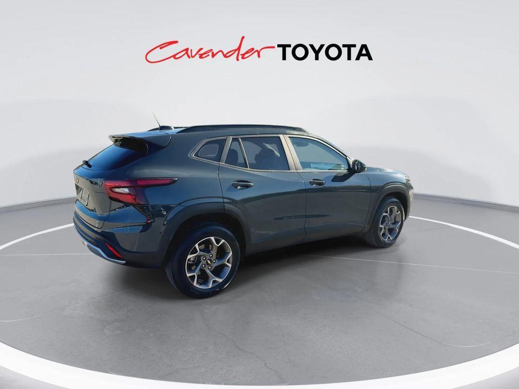 used 2025 Chevrolet Trax car, priced at $20,991