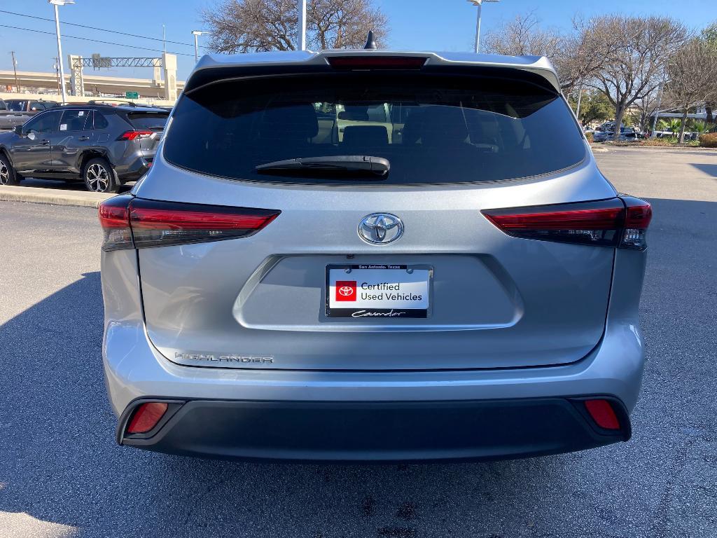 used 2023 Toyota Highlander car, priced at $33,991