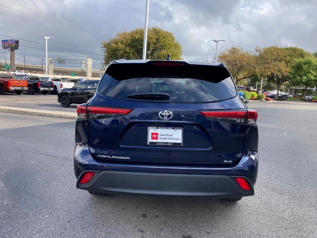 used 2020 Toyota Highlander car, priced at $28,795