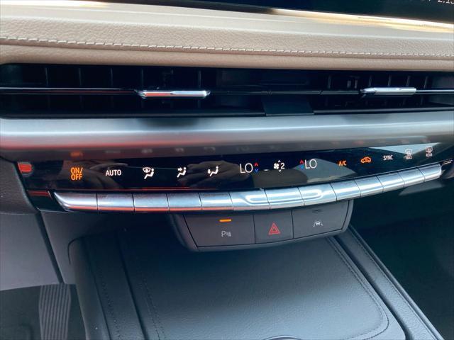 used 2024 Cadillac XT4 car, priced at $33,492