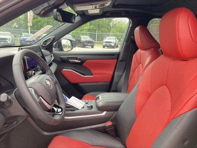 new 2025 Toyota Highlander car, priced at $52,504