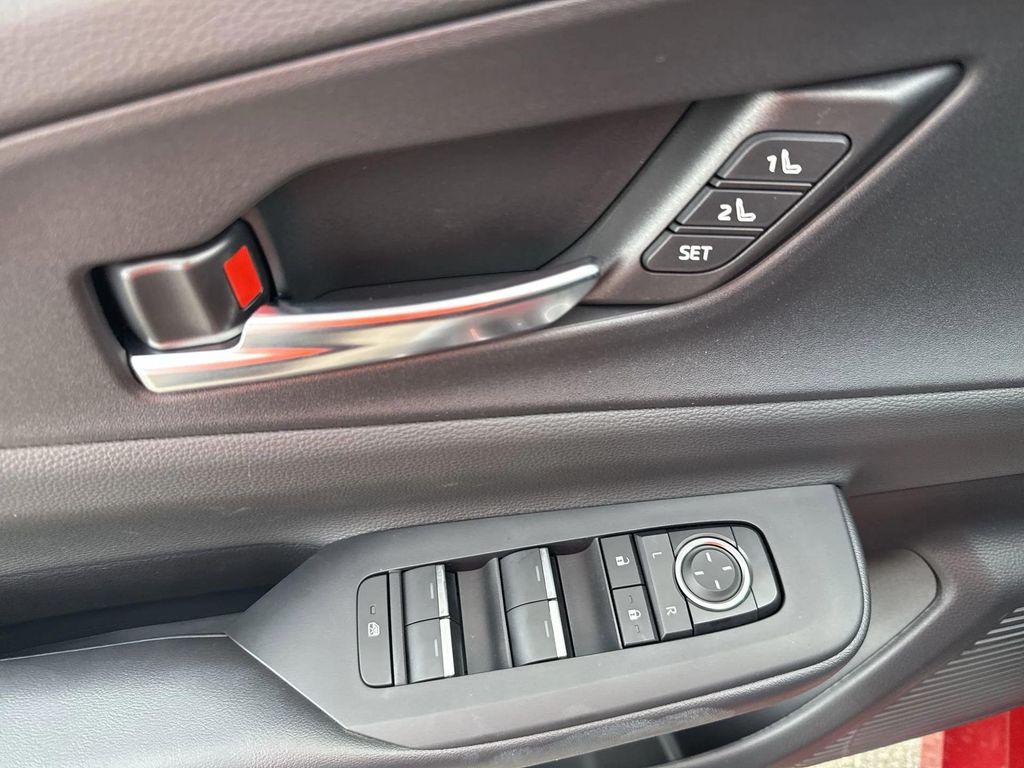 new 2026 Toyota Prius Plug-In Hybrid car, priced at $46,282