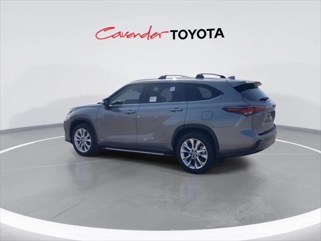 new 2025 Toyota Highlander Hybrid car, priced at $56,061