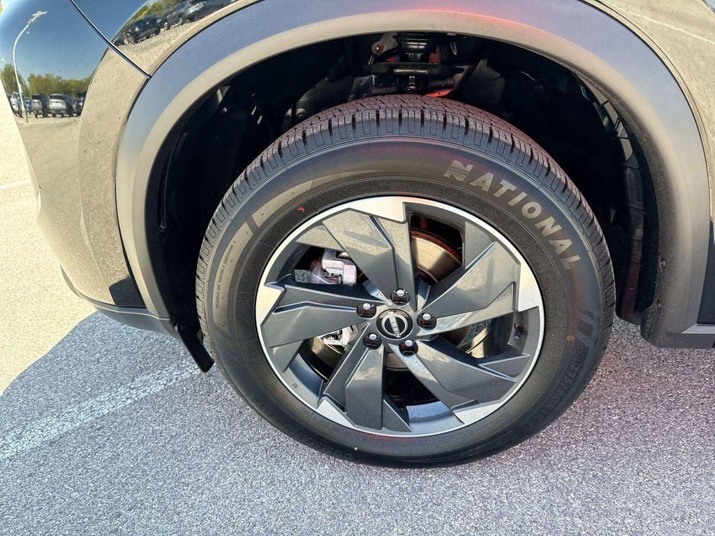 used 2024 Nissan Rogue car, priced at $22,991