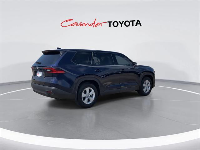 used 2025 Toyota Highlander car, priced at $44,993