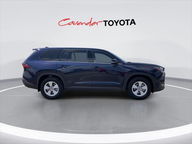used 2025 Toyota Highlander car, priced at $44,993