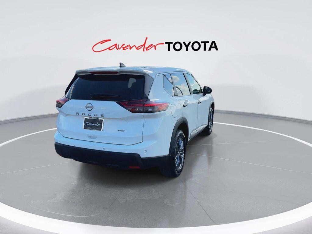 used 2024 Nissan Rogue car, priced at $22,892